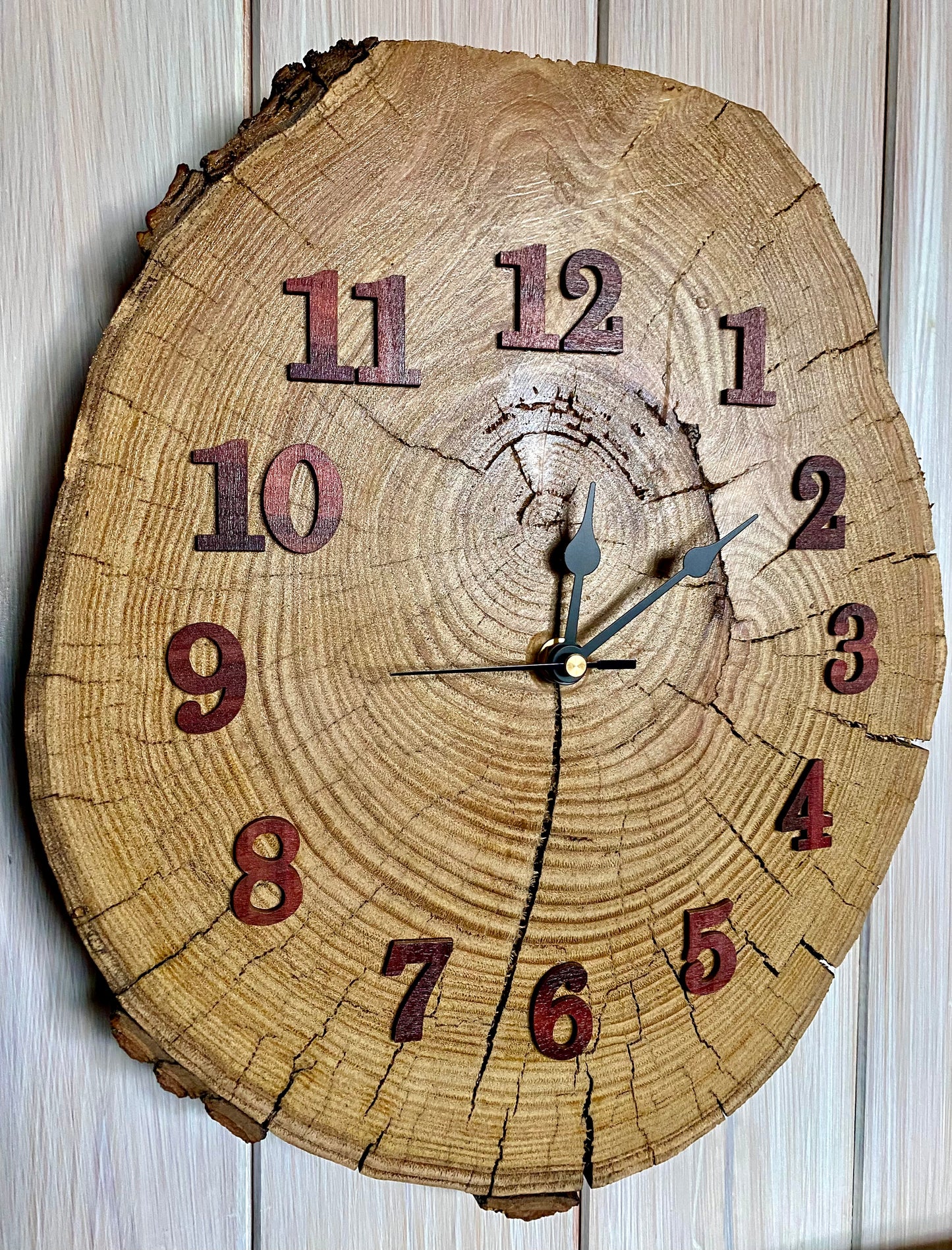 Orologio in castagno