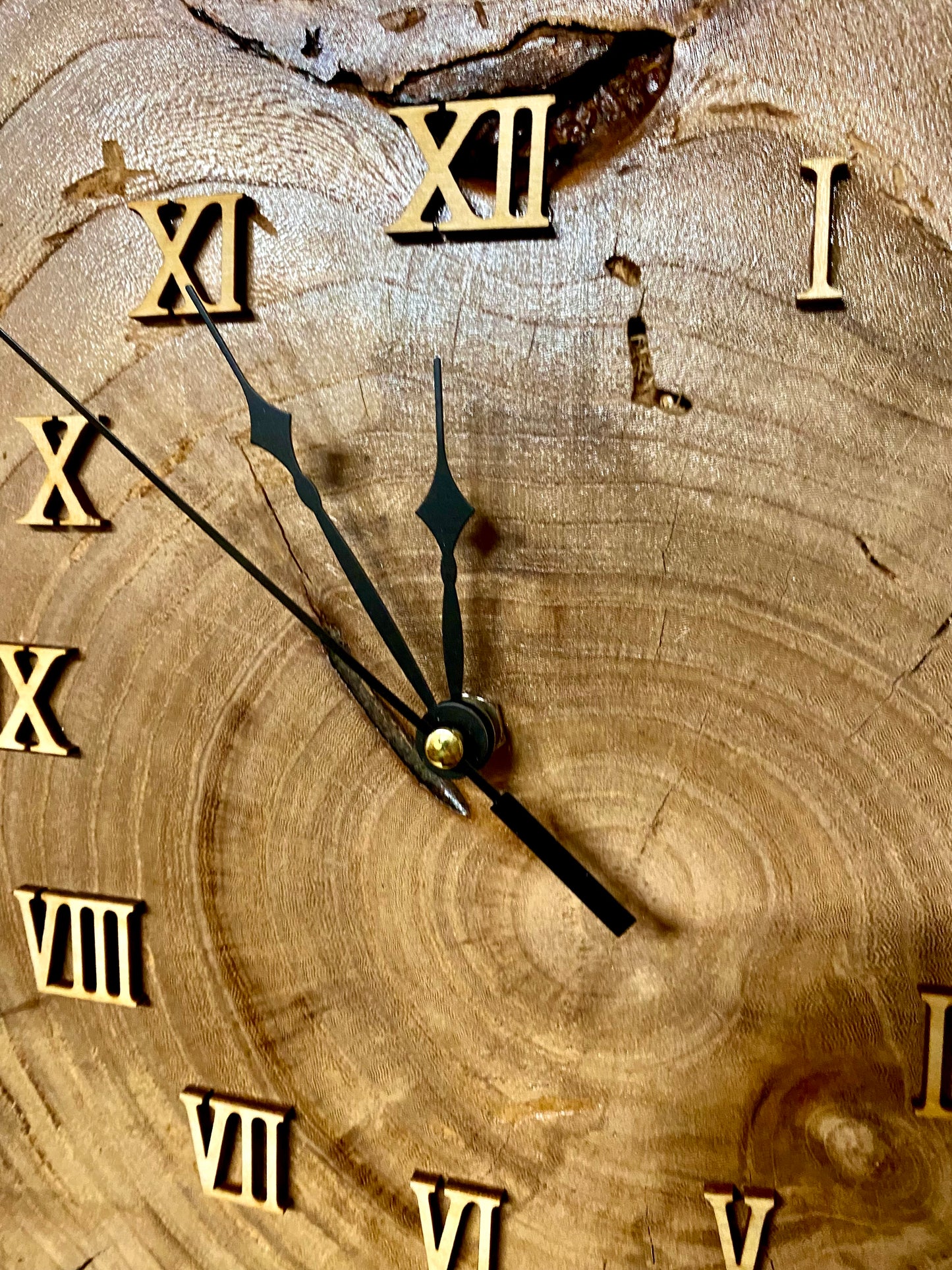 Orologio in olmo