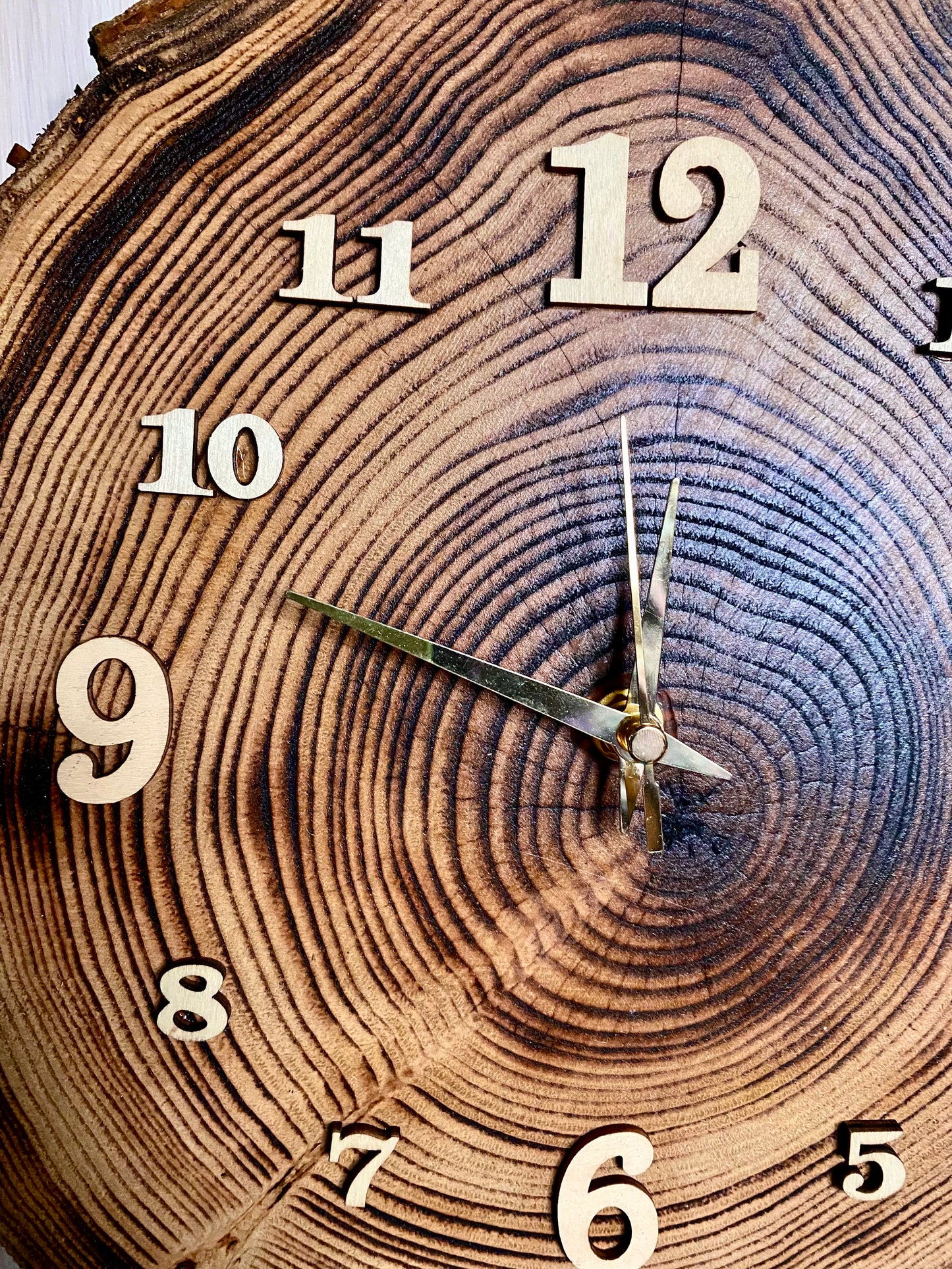 Orologio in castagno