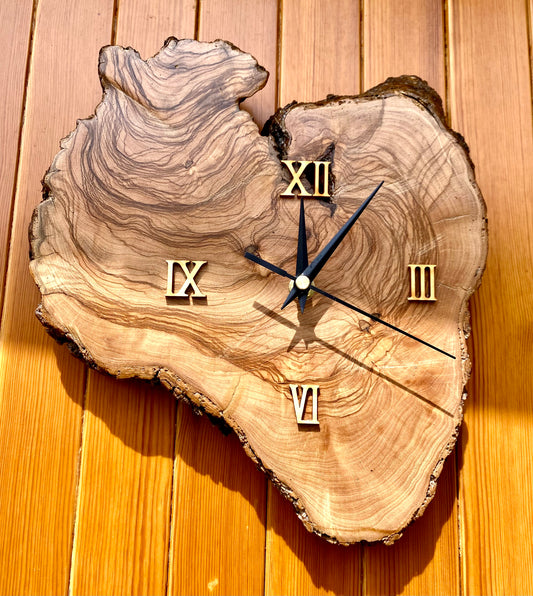 Orologi in legno – LaCasinadiTravalle